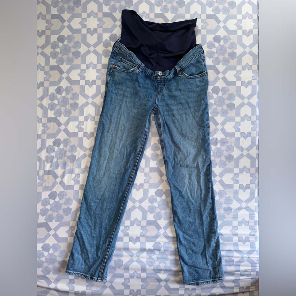 Gently used Abercrombie straight leg maternity jeans size 2/26